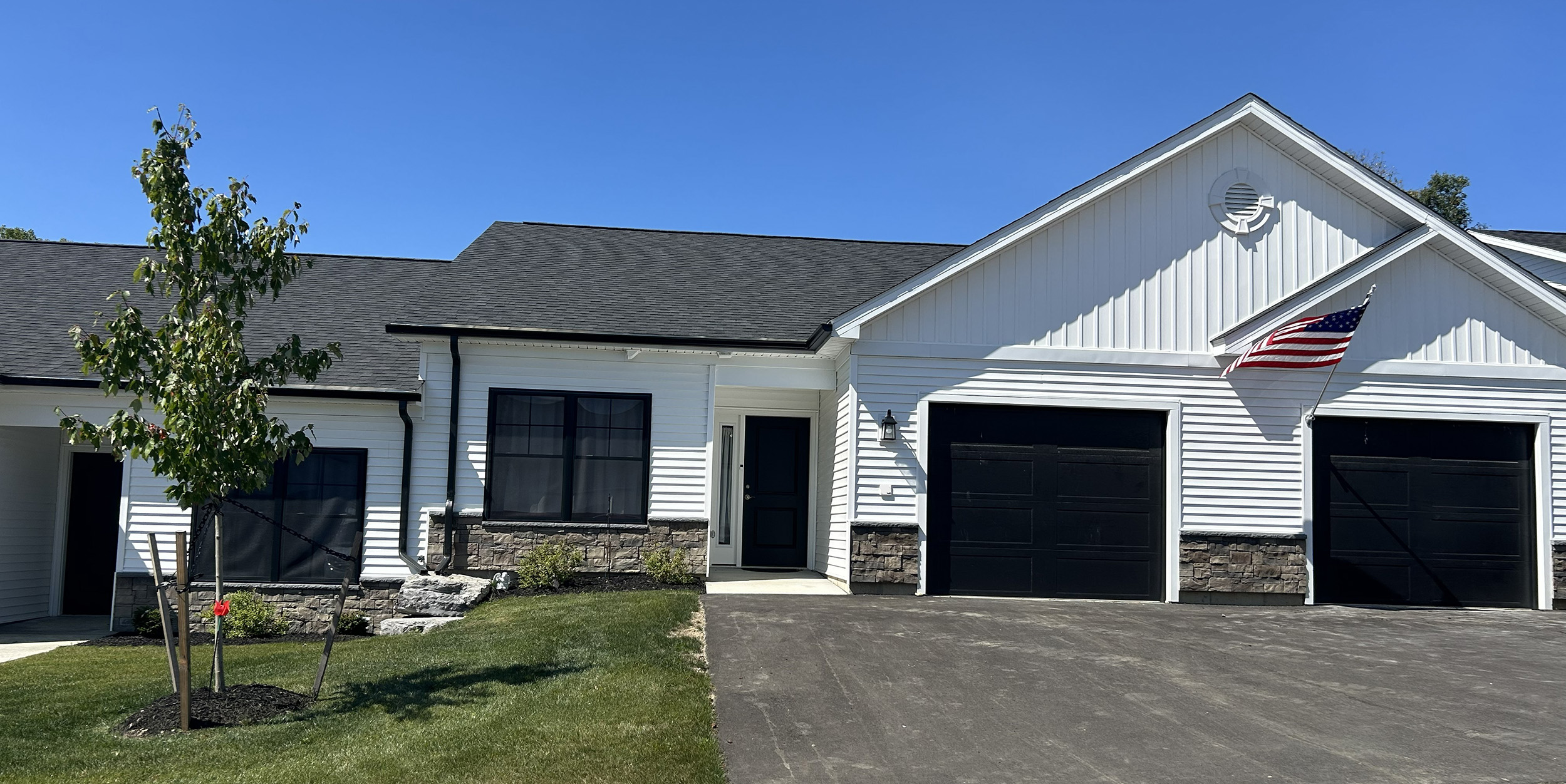 image of Homestead Senior Apartment building